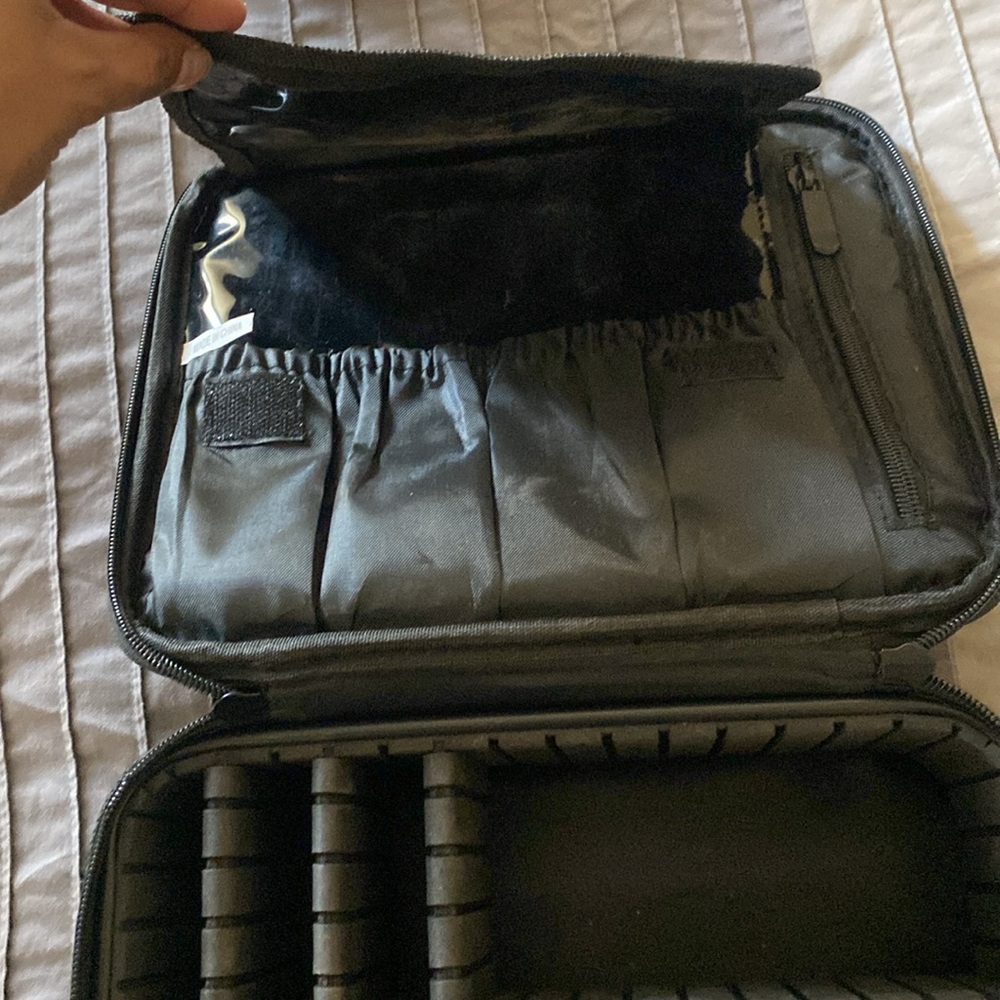 Make up bag - Picture 3 of 3